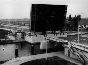 De Balijebrug na montage in de jaren '60.
