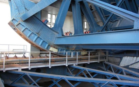De bascule van de Brug over de Noord te Alblasserdam.